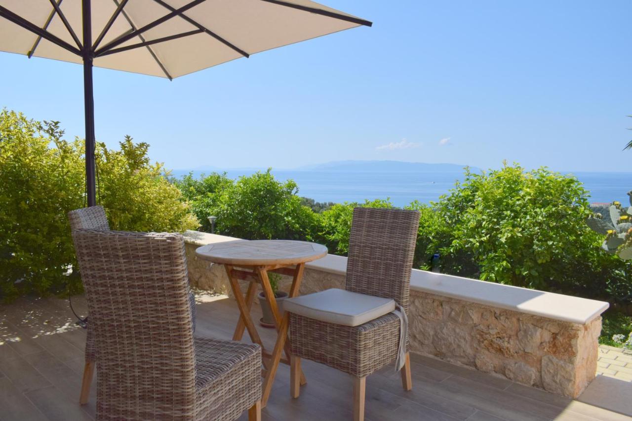 Diana Suites Trapezaki  Dış mekan fotoğraf